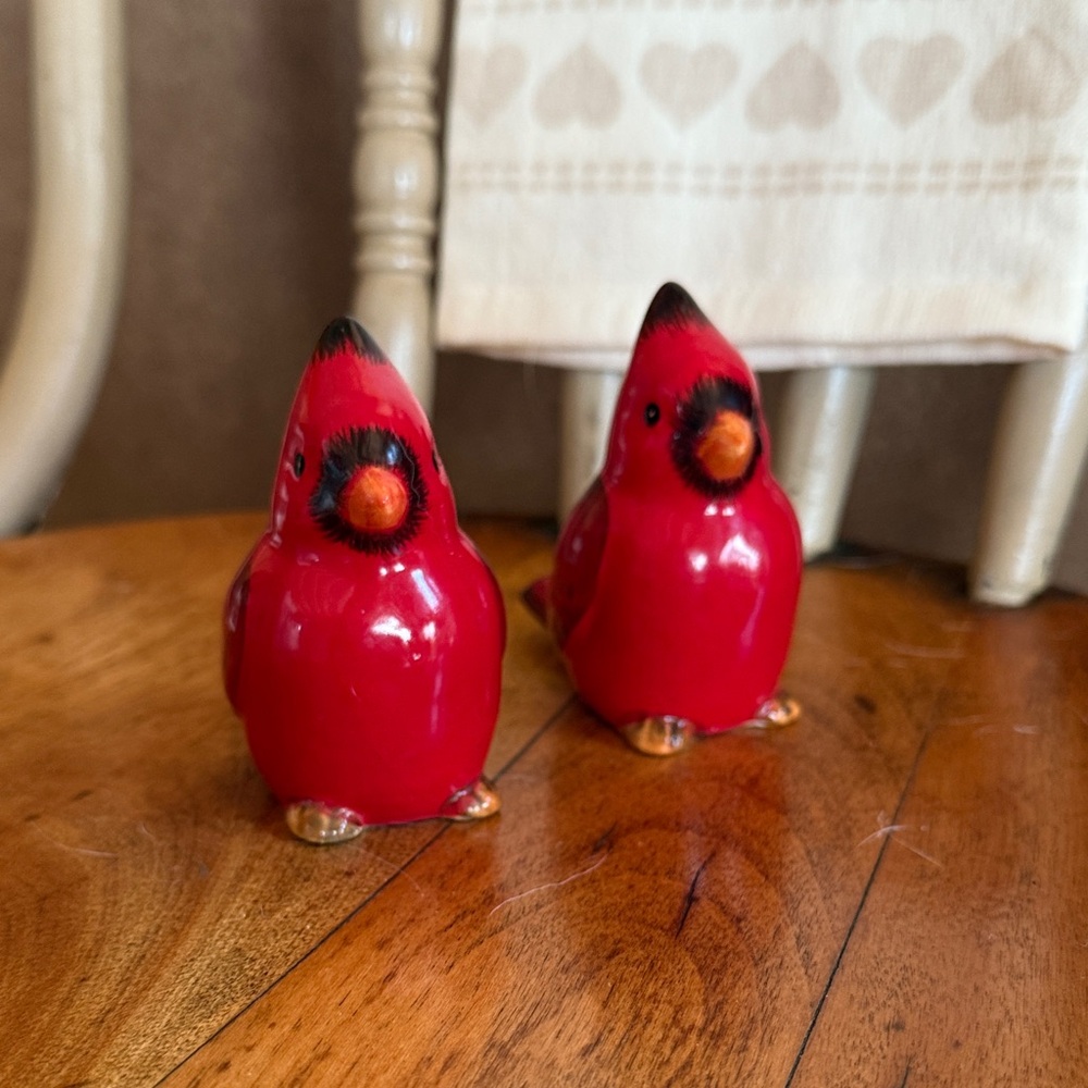 Red Cardinal Salt and Pepper Shakers